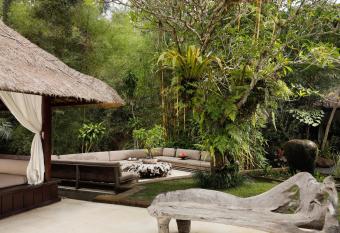 OMECURE Kaba Kaba by Nakula has Balcony rooms