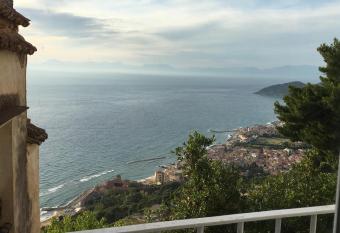 Matarazzo Rooms has Balcony rooms