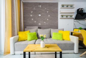 Color Apartments APARTAMENT KOLOROWY has Balcony rooms