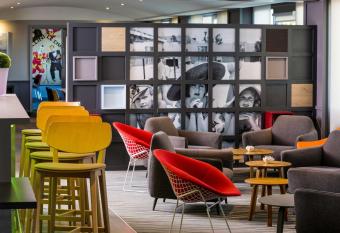 Mercure Honfleur allows 18 year olds to book a room