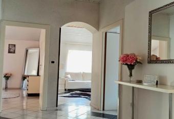 Gold Experience has Balcony rooms