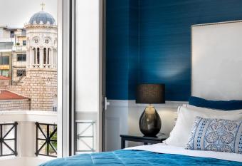 Evripidou Suites allows 18 year olds to book a room