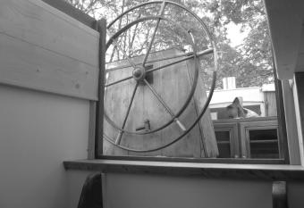 studio sur p  niche La Tortue allows 18 year olds to book a room