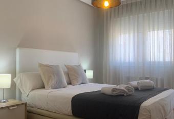 AZ El Balc  n de Boggiero II allows 18 year olds to book a room