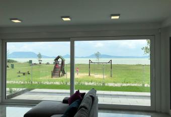 Rezeda Apartman has Balcony rooms