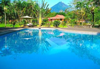 Hotel Arenal Country Inn has Balcony rooms