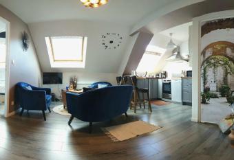 Epernevasion allows 18 year olds to book a room