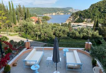 Thalassa Studios allows 18 year olds to book a room