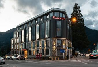Ramada Queenstown Central allows 18 year olds to book a room