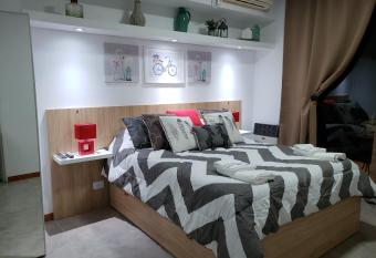 DEPARTAMENTO VERA MUJICA 1 cochera propia incluida allows 18 year olds to book a room