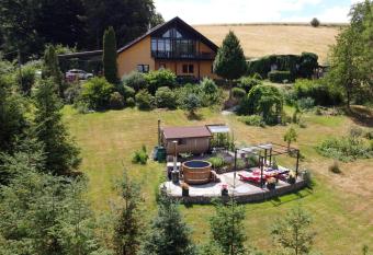 Sylvias Ranch has Balcony rooms