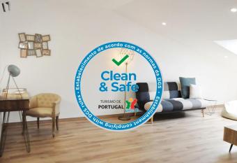 Loft acolhedor em F  tima perto do Santu  rio allows 18 year olds to book a room