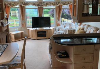 The Aspen has Balcony rooms