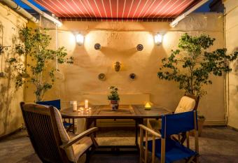 Homely Apartments Casa Carmen allows 18 year olds to book a room