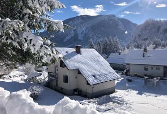 SavaDolinka House has Balcony rooms