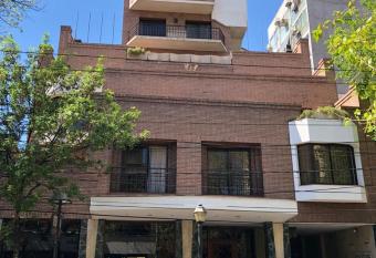 Departamento c  ntrico Mendoza-Reina Victoria has Balcony rooms