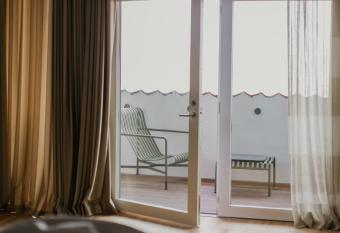 Langhoff & Juul Boutique Hotel og Restaurant allows 18 year olds to book a room