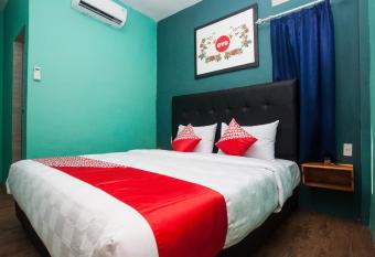 Sentosa Jaya Guest House near RS Hermina Medan RedPartner allows 18 year olds to book a room