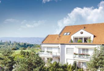 Senioren-Residenz Segeten allows 18 year olds to book a room