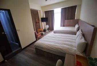 360 Coffee Homestay has Balcony rooms