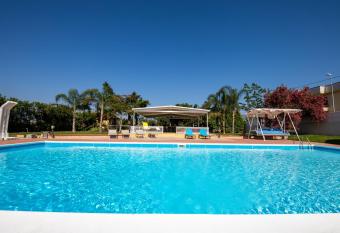 Villa Salvius has Balcony rooms