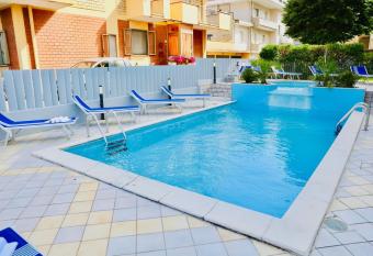 Hotel A Casa Nostra has Balcony rooms