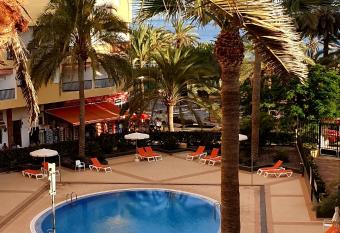 Cristianos has Balcony rooms