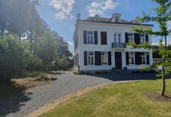 Chambres d H  tes des Rouets allows 18 year olds to book a room