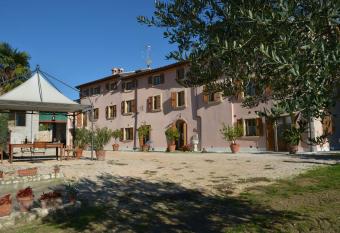 RELAIS ANTICA CORTE AL MOLINO - Adults Only allows 18 year olds to book a room