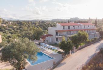 Luca Mare allows 18 year olds to book a room