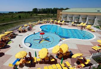Hotel Maregolf has Balcony rooms