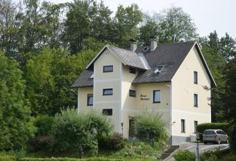 Haus Melanie allows 18 year olds to book a room