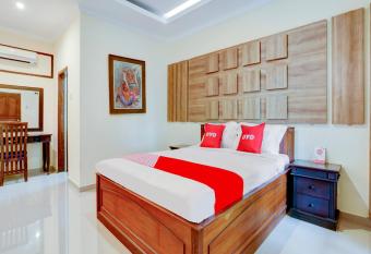 OYO 1762 Hotel Astiti Graha Tanah Lot allows 18 year olds to book a room