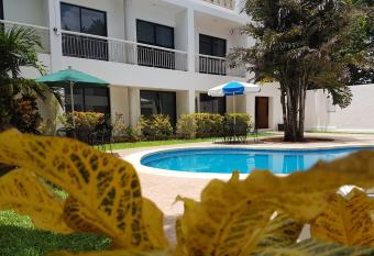 Hotel Holly has Balcony rooms