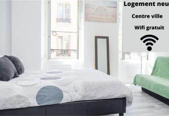 LD - location Montlu  on has Balcony rooms