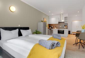 limehome Essen Kibbelstra  e allows 18 year olds to book a room