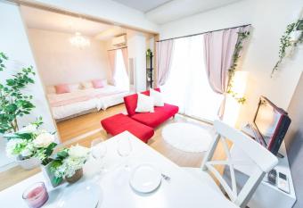 2 bed room near Osaka Castle.#202 has Balcony rooms