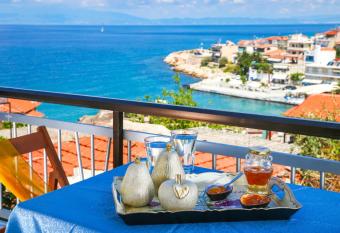 Athanasia Rooms has Balcony rooms