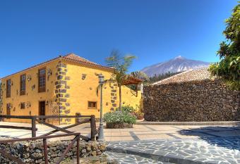 Casonas de Marengo allows 18 year olds to book a room