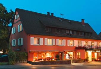 Insel-Hof Reichenau Hotel-garni has Balcony rooms