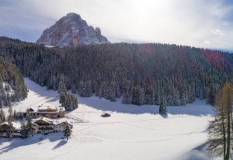 Hotel Pozzamanigoni has Balcony rooms