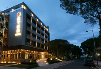 ETER Hotel has Balcony rooms