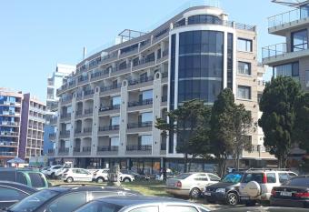          10 has Balcony rooms