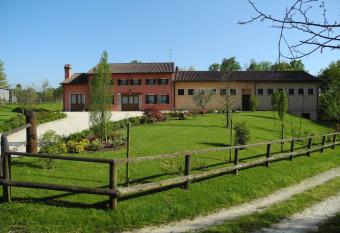 Agriturismo Cornolere has Balcony rooms