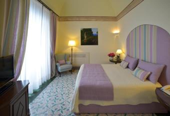 Hotel Villa Cimbrone has Balcony rooms