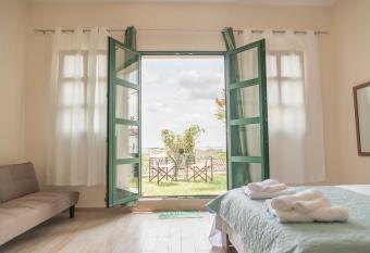 Rising Sun studios - Old Town has Balcony rooms