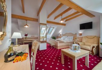 Hotel Planinka has Balcony rooms