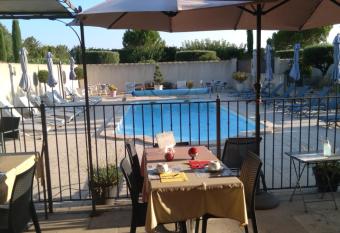 Mas Dansavan Chambres d h  tes has Balcony rooms