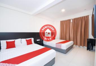 Super OYO 1148 Kenyalang Suite allows 18 year olds to book a room