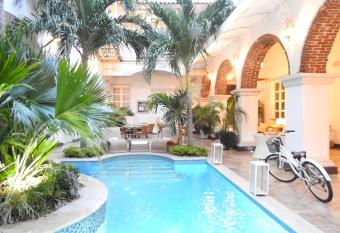 Hotel Boutique Don Pepe allows 18 year olds to book a room